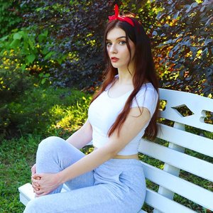 Голая Юлия Вебер