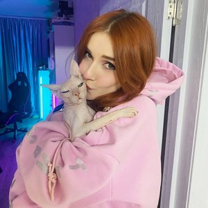 Голая Юлия Вебер