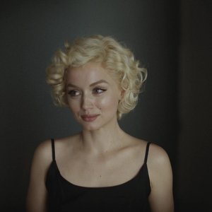 Голая Ана Де Армас
