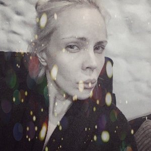 Голая Джулия Ванг