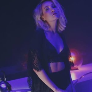 Голая Клава Кока