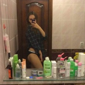 Голая Вика Меднис