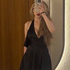 Голая Аня Акулич