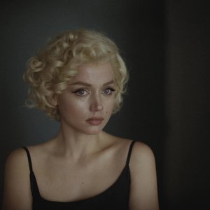 Голая Ана Де Армас