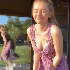 Голая Анастасия Уколова
