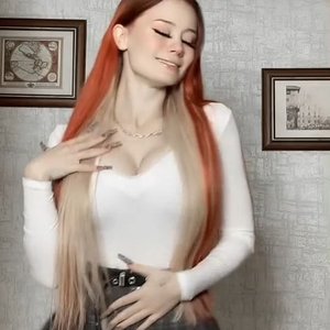 Голая Даша Дошик
