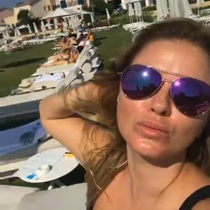 Голая Анна Семенович