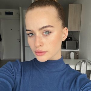 Голая Лина Косова