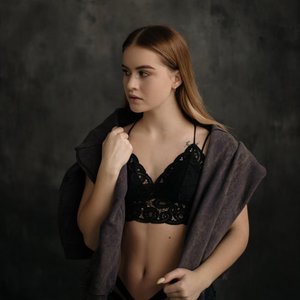Голая Лина Косова