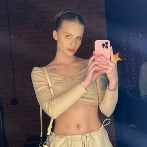 Голая Лина Косова