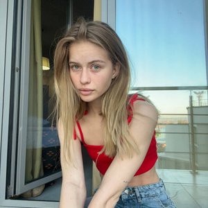 Голая Лина Косова
