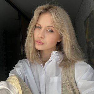 Голая Лина Косова