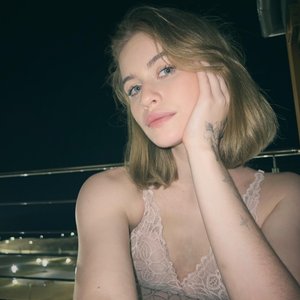 Голая Лина Косова