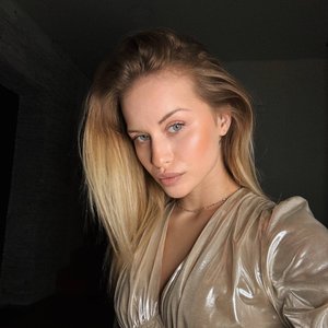 Голая Лина Косова