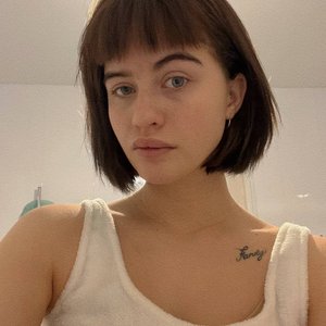 Голая Лина Косова