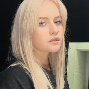 Голая Лина Косова