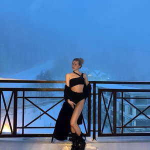 Голая Лина Косова