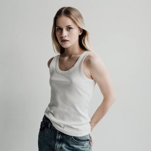 Голая Лина Косова