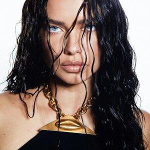 Голая Адриана Лима