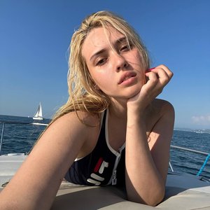 Голая Арина Буланова