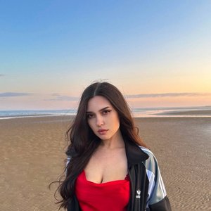 Голая Арина Буланова