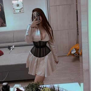 Голая Арина Буланова