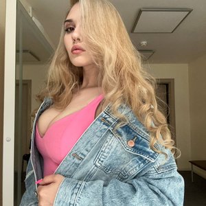 Голая Арина Буланова