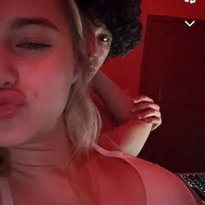 Голая Арина Савастру