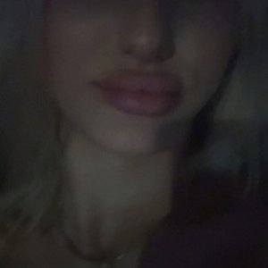 Голая Арина Савастру