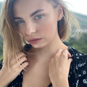 Голая Оля Касьяненко