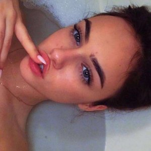 Голая Алена Чайкина