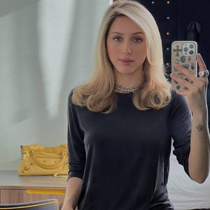 Голая Катя Клэп