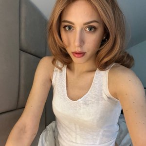 Голая Катя Клэп