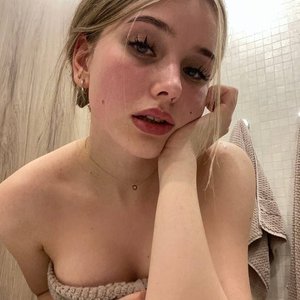 Голая Whylollycry