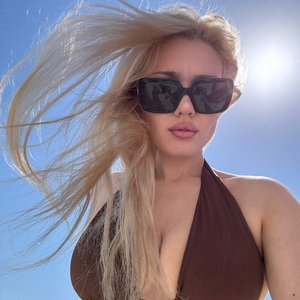 Голая Арина Буланова