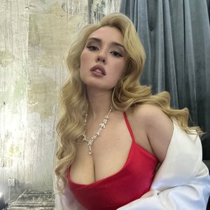 Голая Арина Буланова