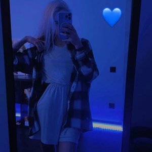Голая Tati
