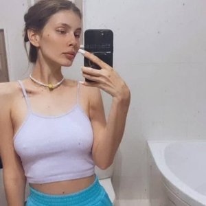 Голая Вишенка