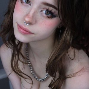Голая Hannahowo