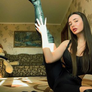 Голая Likylafit