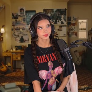 Голая Lydia Violet