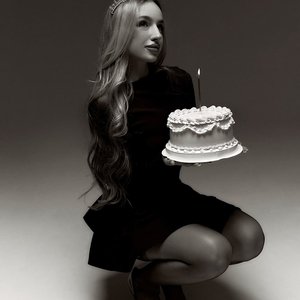 Голая Miss Dariali