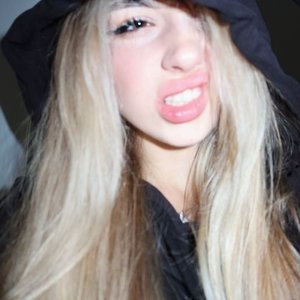 Голая Miss Dariali