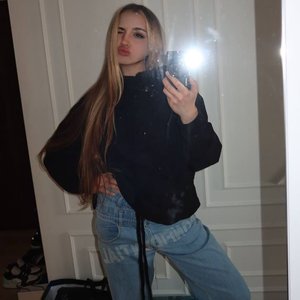 Голая Miss Dariali