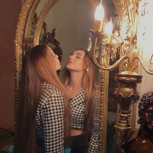Голая Miss Dariali
