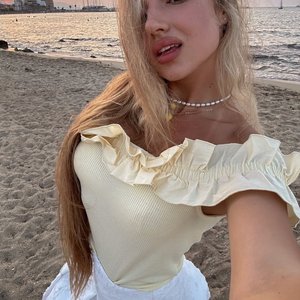 Голая Miss Dariali