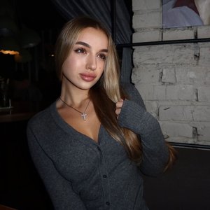 Голая Miss Dariali