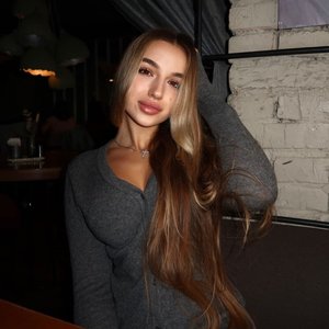 Голая Miss Dariali