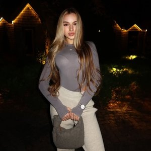 Голая Miss Dariali