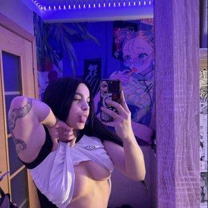 Голая Musclekitty